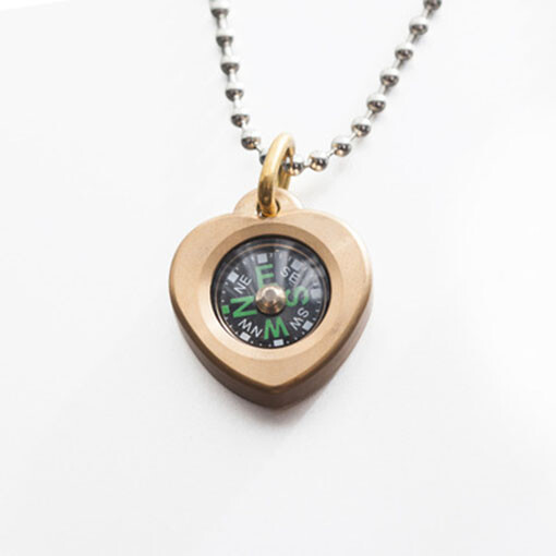 EDC 1 PC Mini Waterproof Compass Heart Shape Brass/ Titanium Compass Pendant