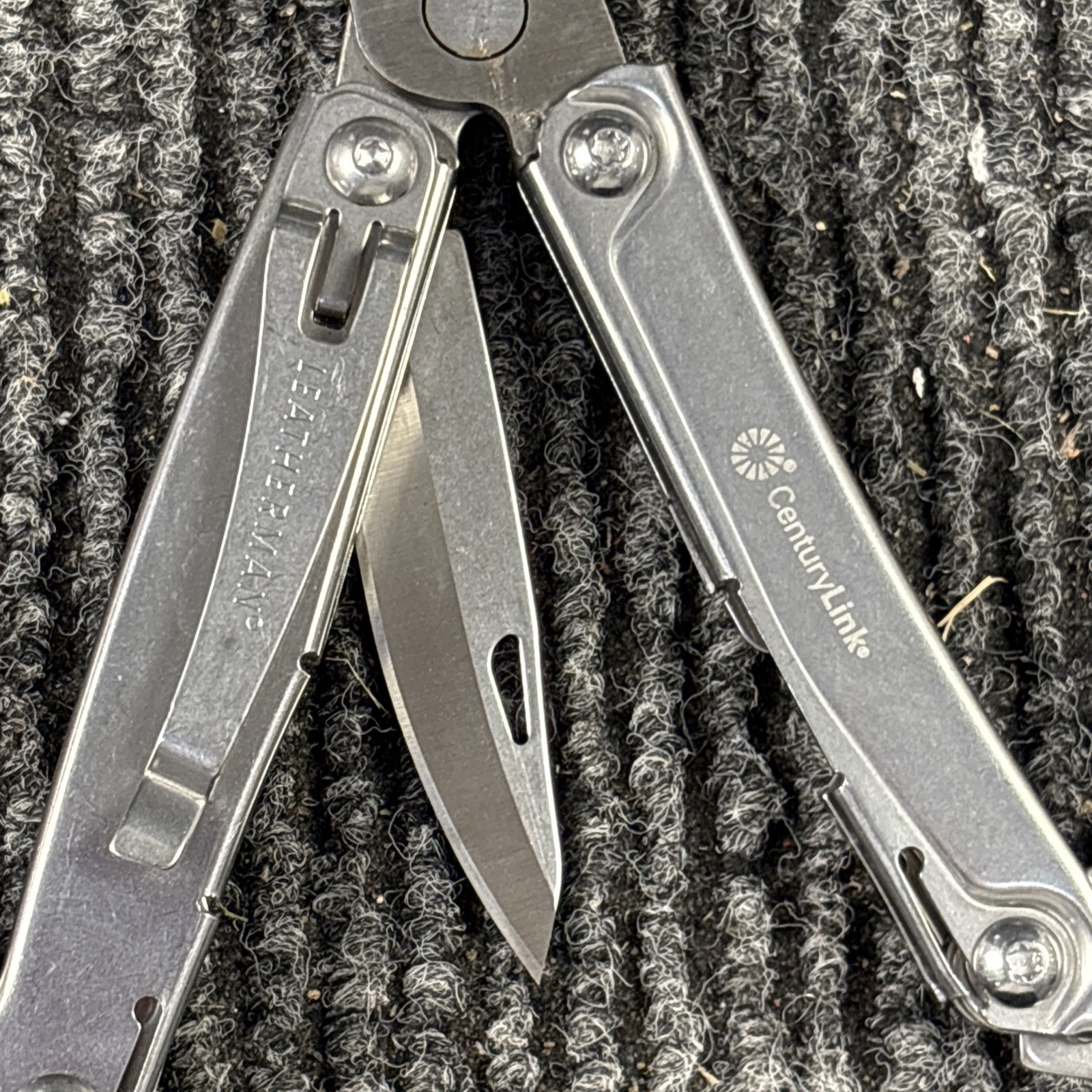 Leatherman Rev 3.8″ Multi-Tool, Stainless! USED (047)