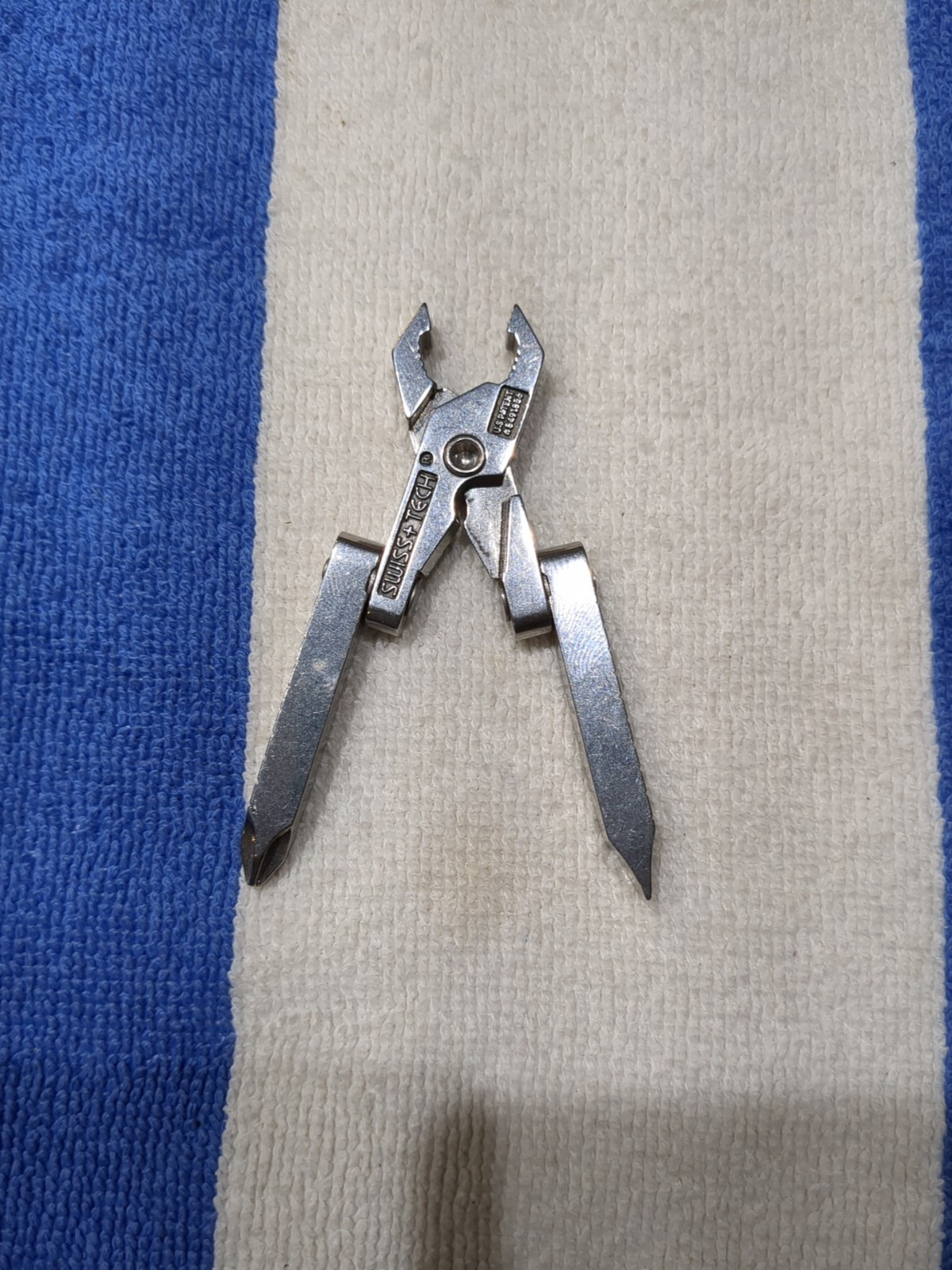 Lot Of 7 Multi tool Schrade, Kutzmaster, Swisstech, Cabelas, Stanley, Craftsman