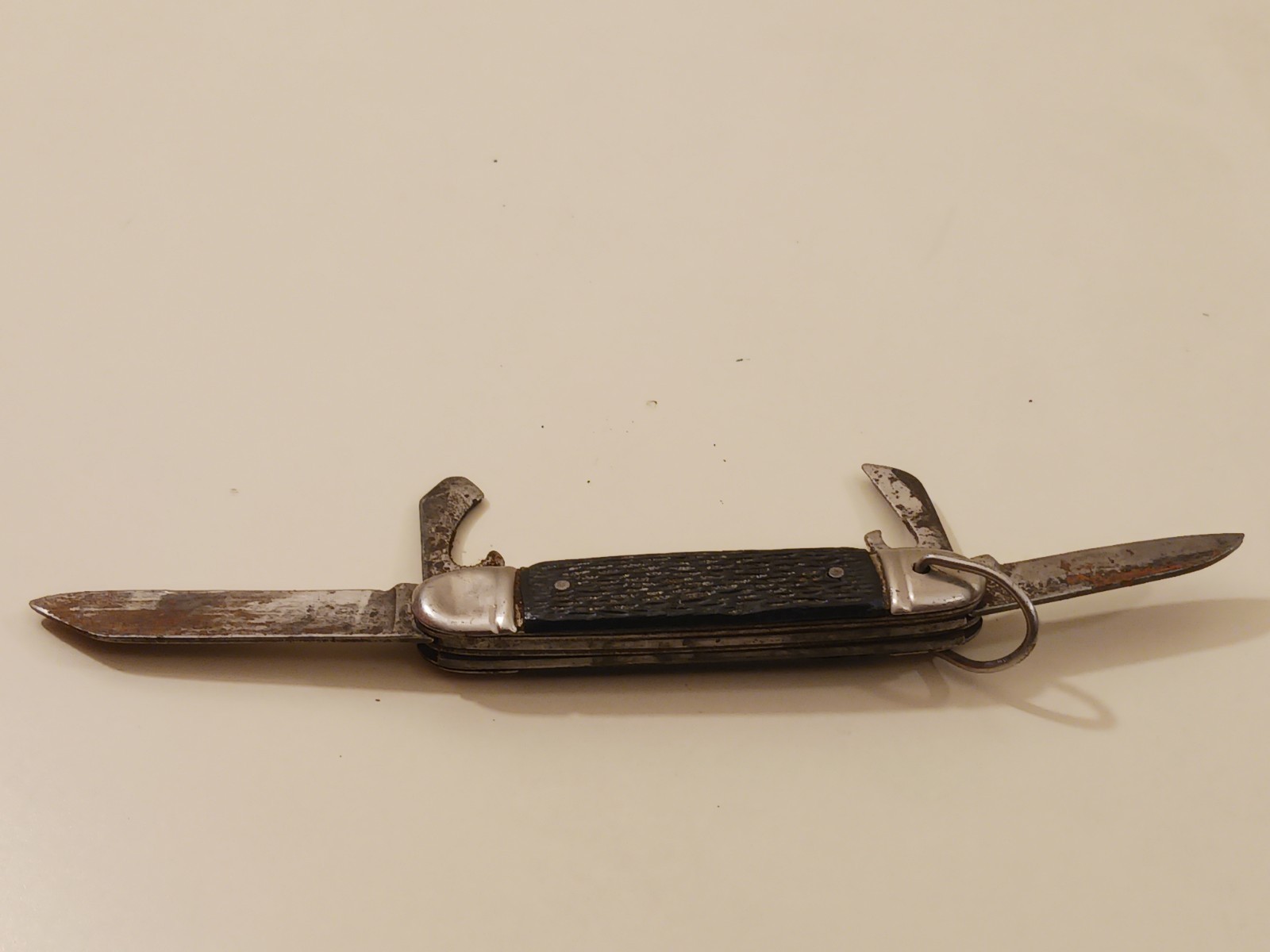 The Ideal Camper Knife multi Tool 4 Black Base