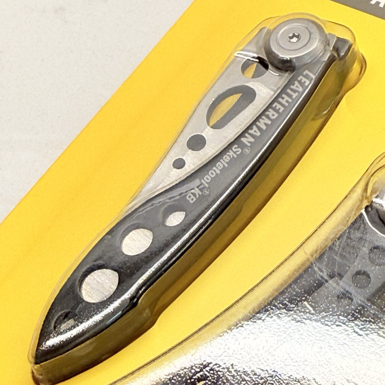 Leatherman Skeletool Black & Leatherman Skeletool KB Black. Discontinued Combo