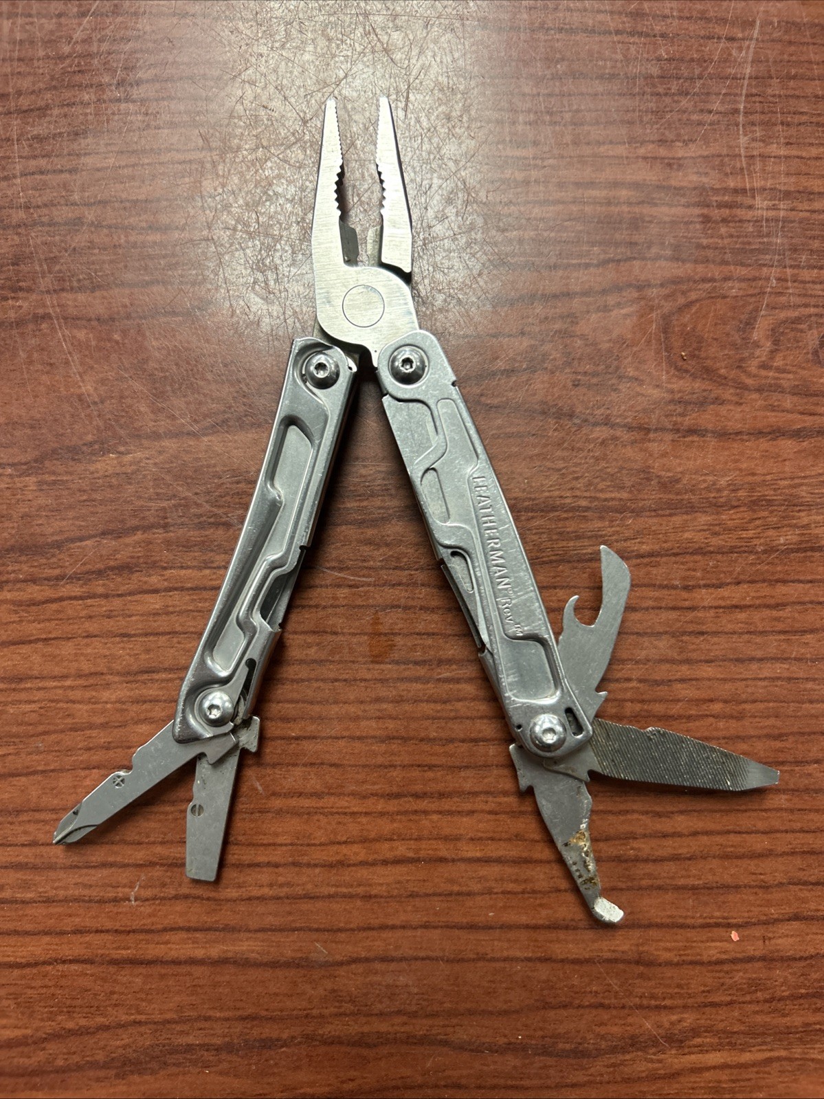 Leatherman Rev 3.8″ Multi-Tool, Stainless
