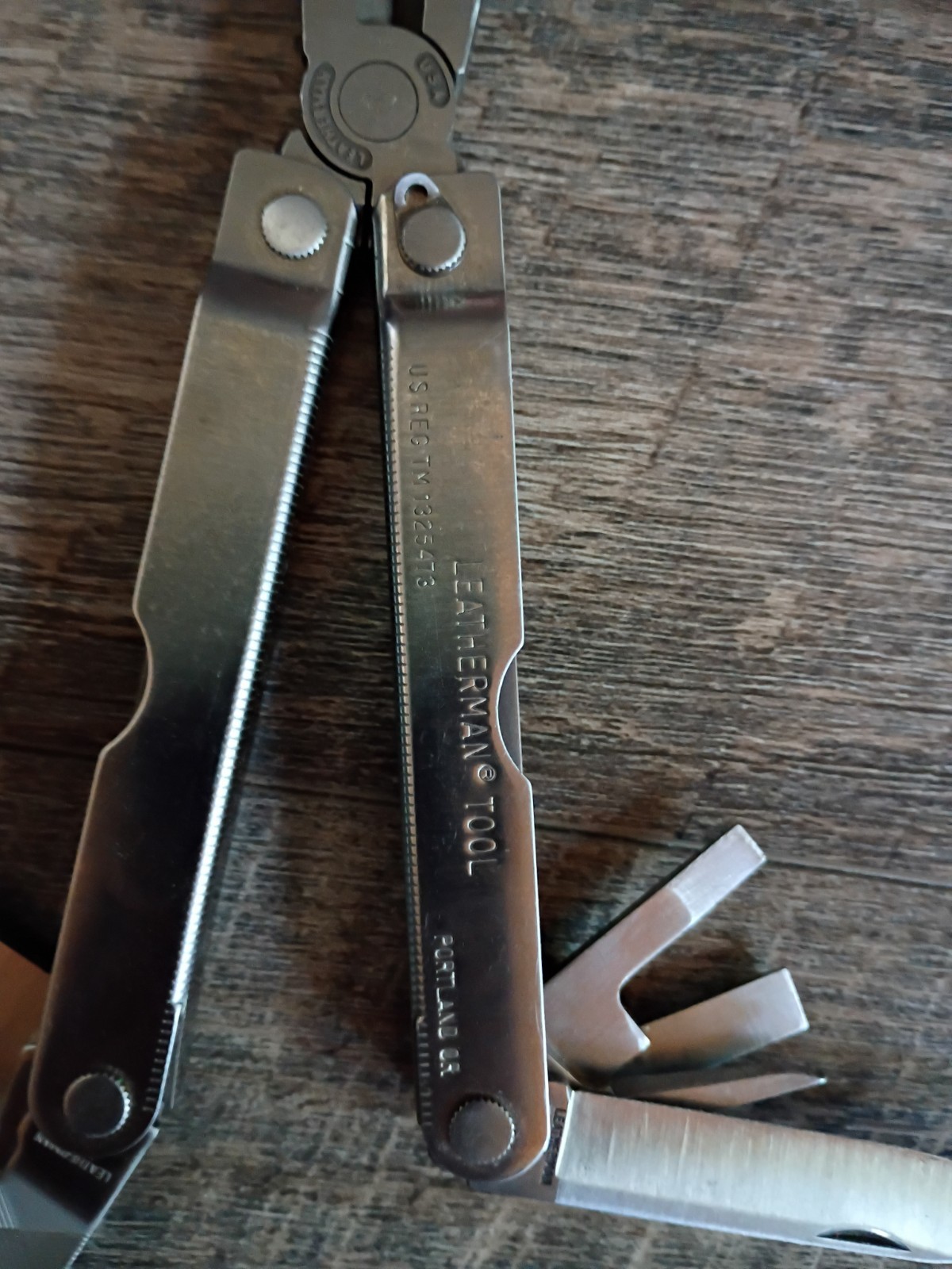 Vintage Original Leatherman TM 1325473 Series Multi-Tool Stainless w/out Sheath