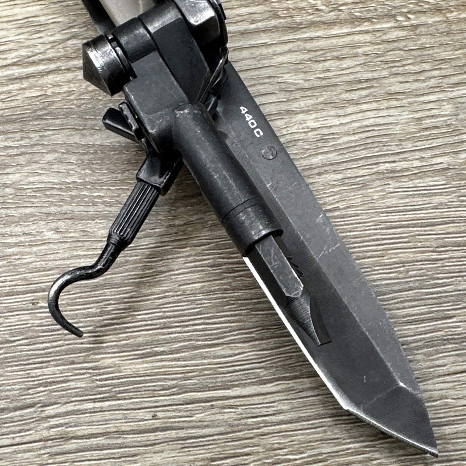 Real Avid Multi-Tool AR15 Hunting Rifle Tool Pliers Knife More!