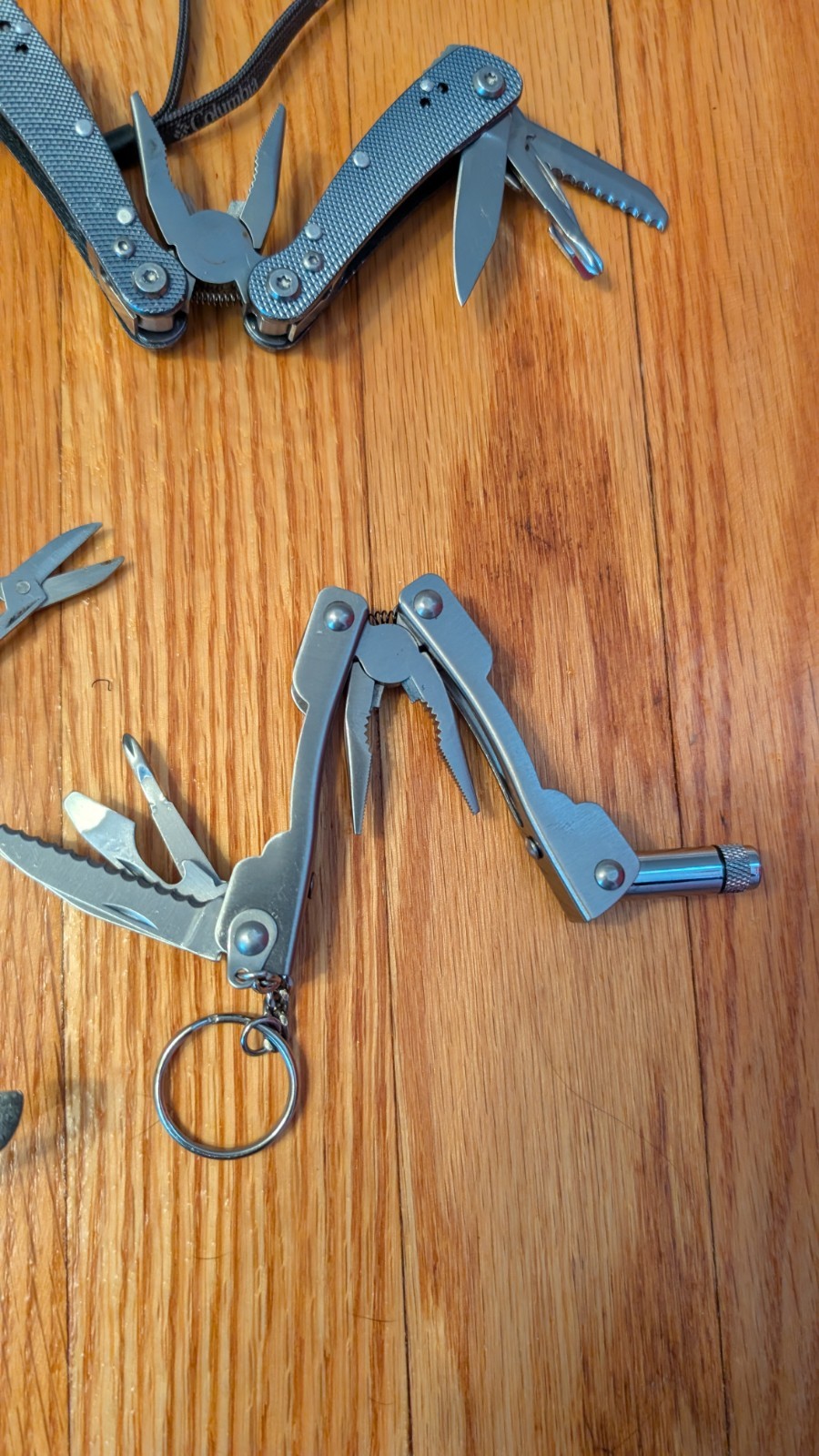 Lot of 6 Multi Tools – L.L.Bean Columbia Hyper Tough ArmorAll – Mini EDC Pliers