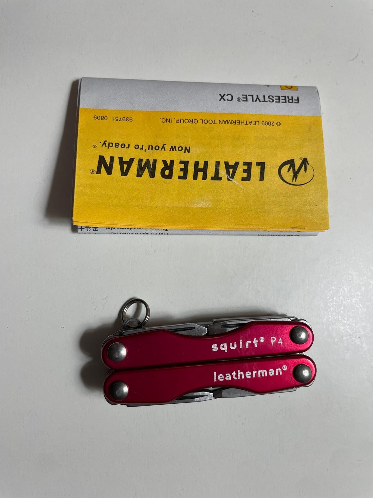 Discontinued Collectible Leatherman Squirt P4 Inferno Red Multitool M3 Logo