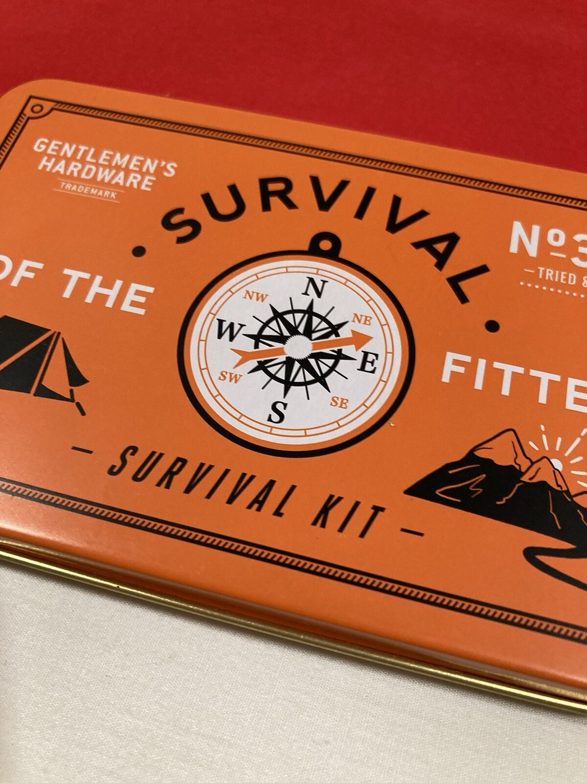 NEW The Gentlemen’s Hardware Survival Tool Kit No 358 *Includes Six Accessories*