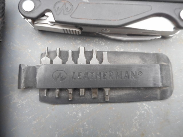 Leatherman Charge Pat Pend 154CM Multi-Tool USA With Leather Case And Bits