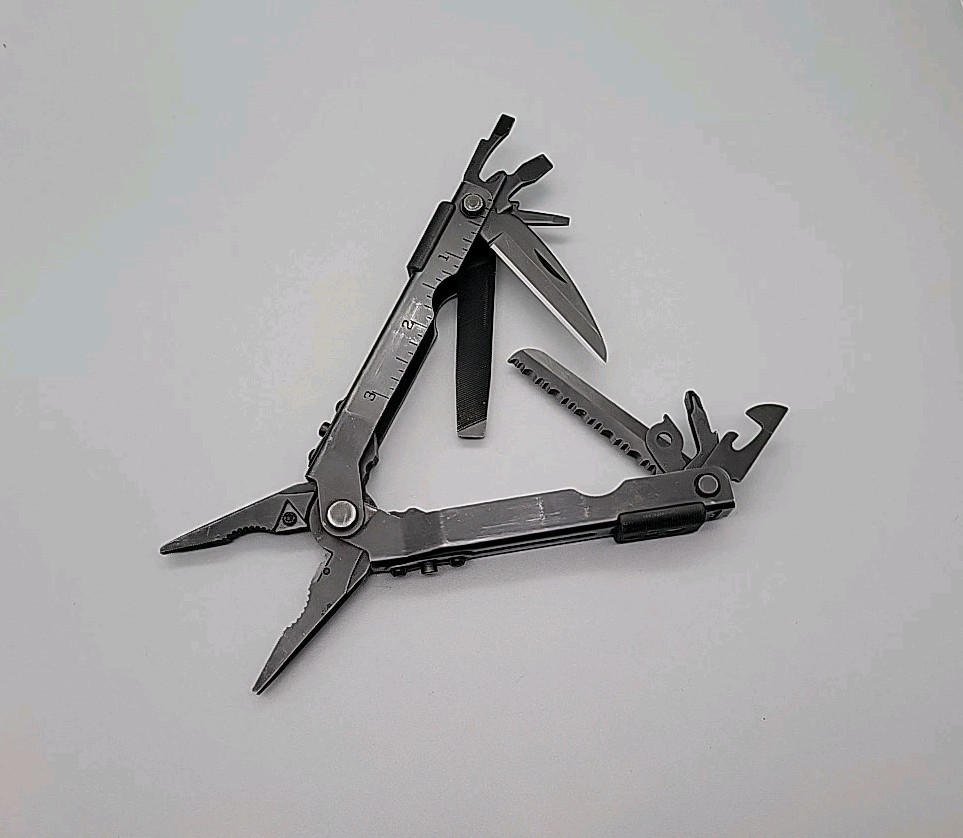Gerber Multiplier MP600 Multi-Tool – Black – Needle Nose Carbide Cutter Pliers
