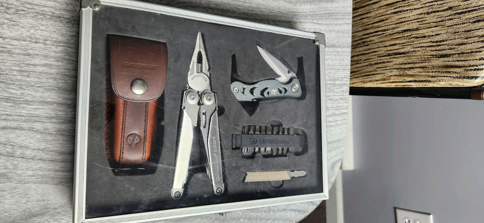 LM81 Leatherman Surge Stainless Multi-Tool + C308 Knife File Sheath Bits In Case