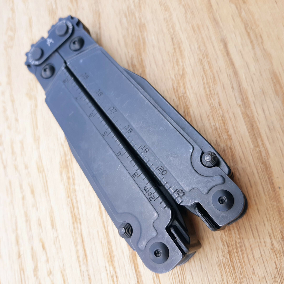 SOG PowerAccess Assist Black Awl Openers Drivers Blades Wire Cutter / Crimper
