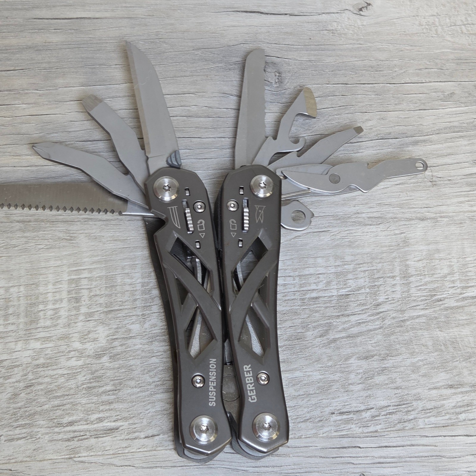 Gerber Suspension Multi-Tool Stainless Steel Spring-Loaded Pliers 12 Tools