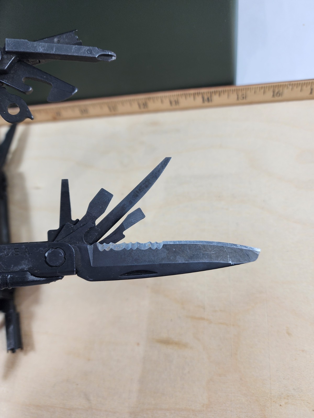 Gerber MP 600 Military Sight Tool x1(ONE) light usage Discontinued (MSRP $136)