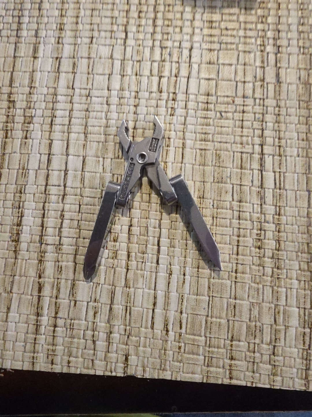 SWISS+TECH Utili-Key 6-in-1 Key Ring Multi-Tool Stainless Steel