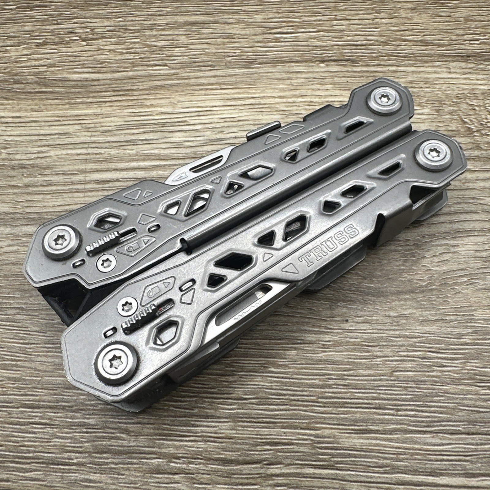 Gerber Truss Multi-Tool Pliers Knife Folding EDC FAST SHIPPING!