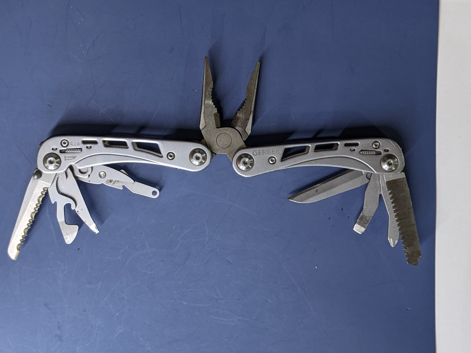 Leatherman Wave – Skeletool and Gerber Multi. Tool Lot of 3