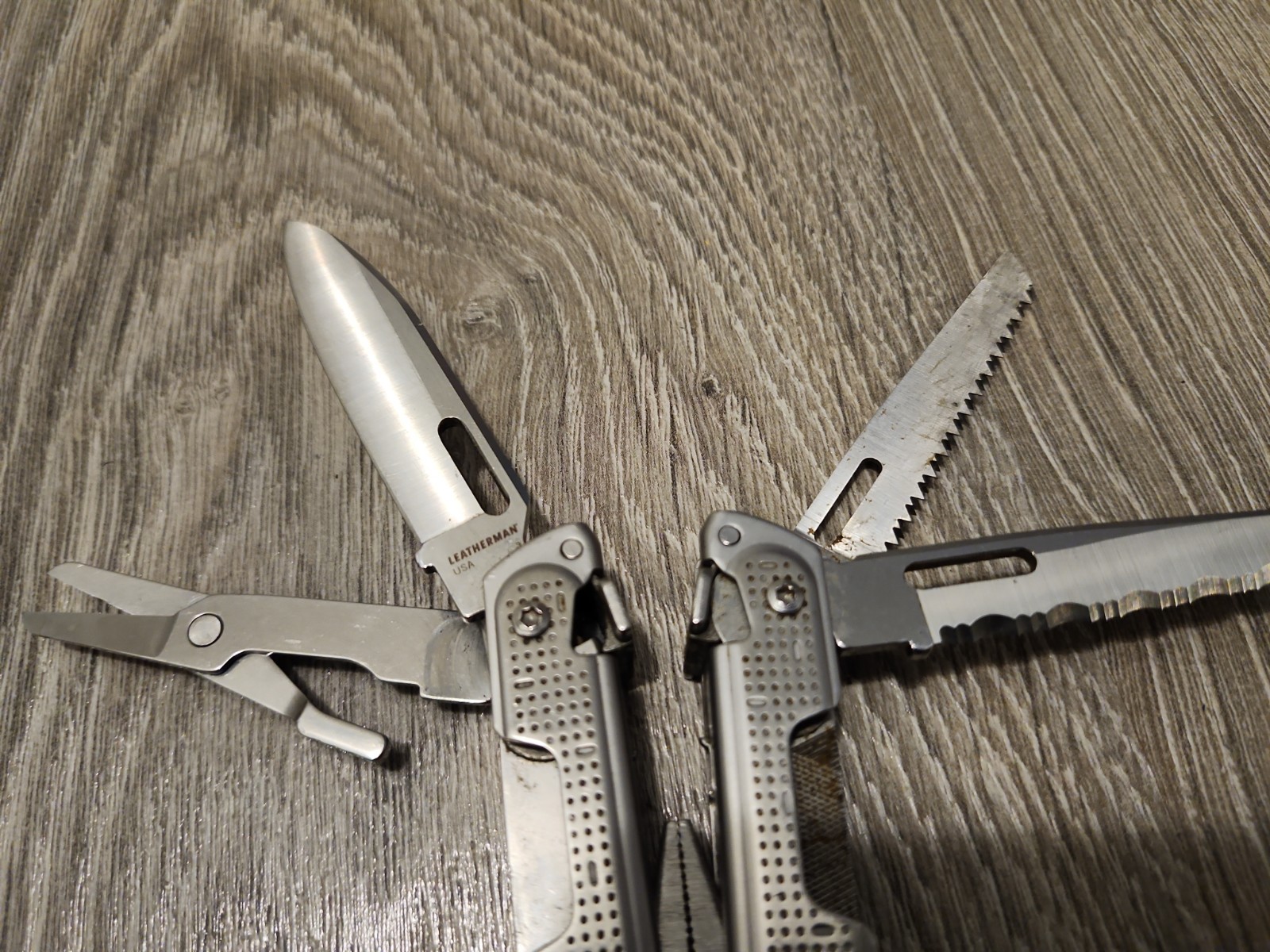 Leatherman Free P4 Multi-Tool – Used, Good Condition, Discontinued