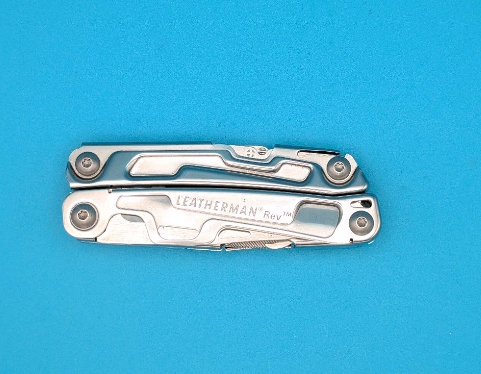 Leatherman Rev 3.8″ Multi-Tool, Stainless!