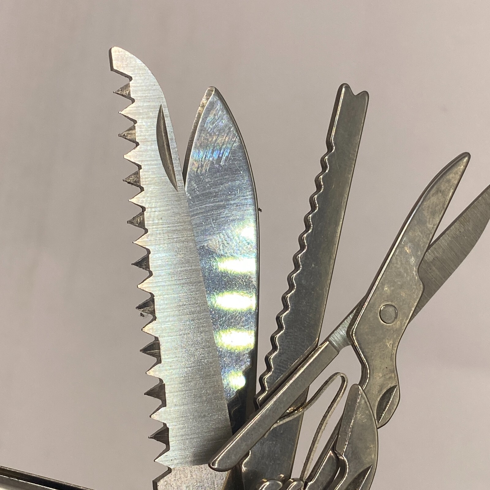 Multi-Function Camping and Survival Pocket Knife Tool 10 Functional STAINLESS 🔔