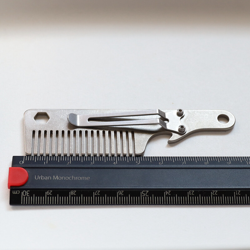 Titanium Alloy Tactical Small Comb Large Waves Healthy Skin Care Hair Beard