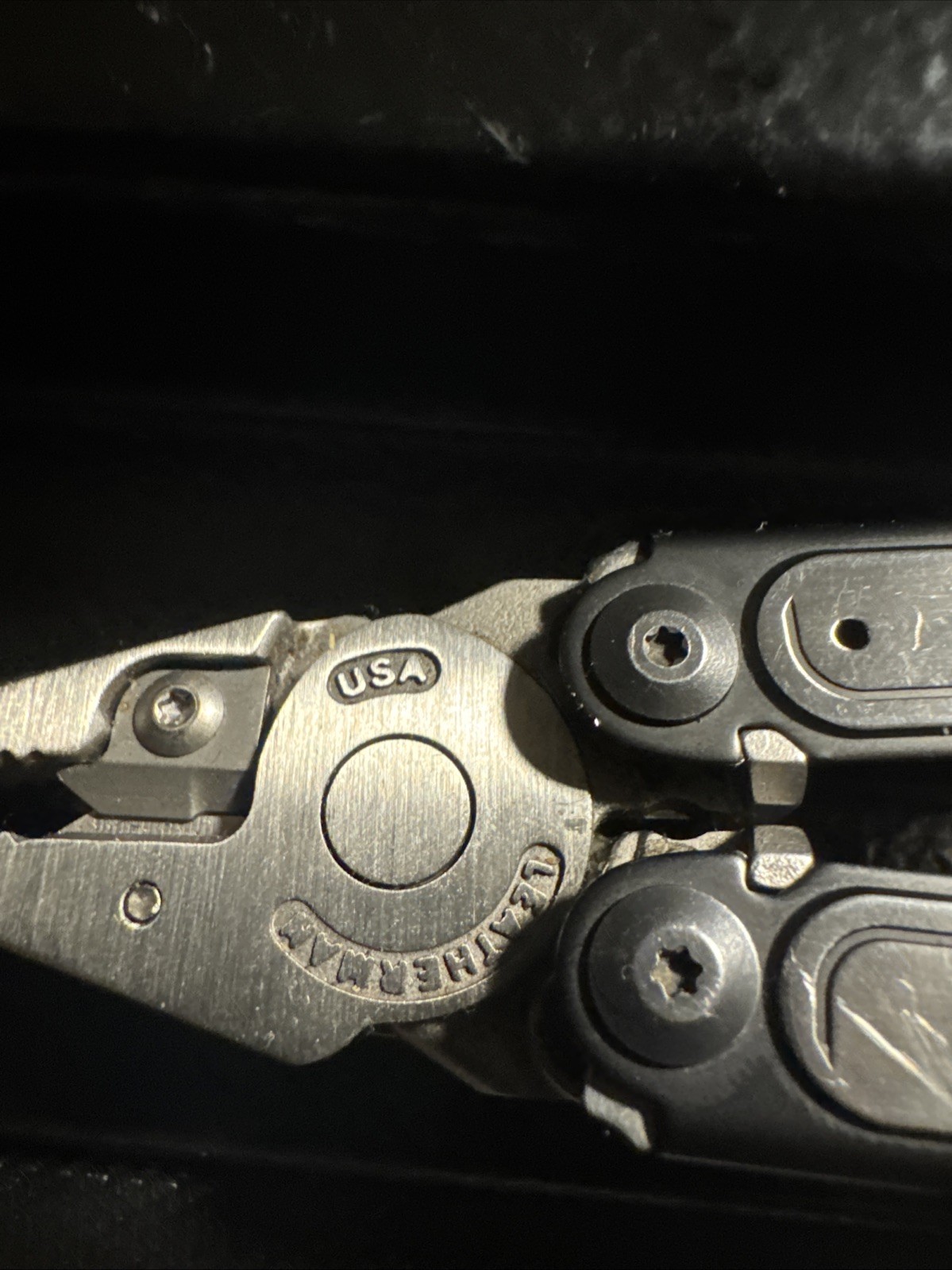 Leatherman ARC Premium Multitool – MagnaCut Blade – Excellent Condition