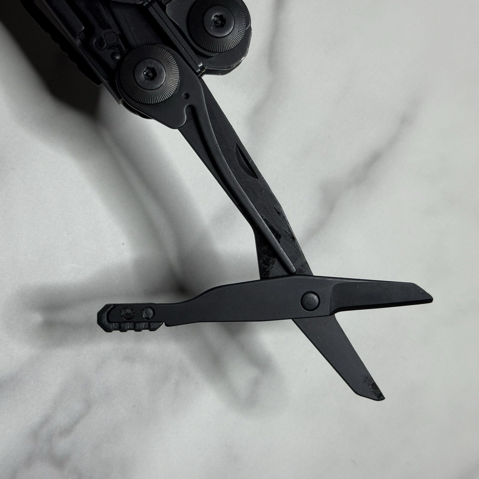 Leatherman Surge Cap Crimper Black Multitool w/Molle Sheath. Discontinued