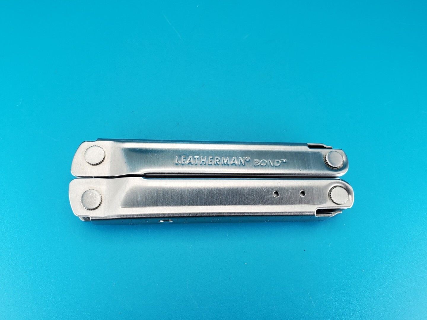 LEATHERMAN Bond Multitool, Stainless Steel Everyday Tool!