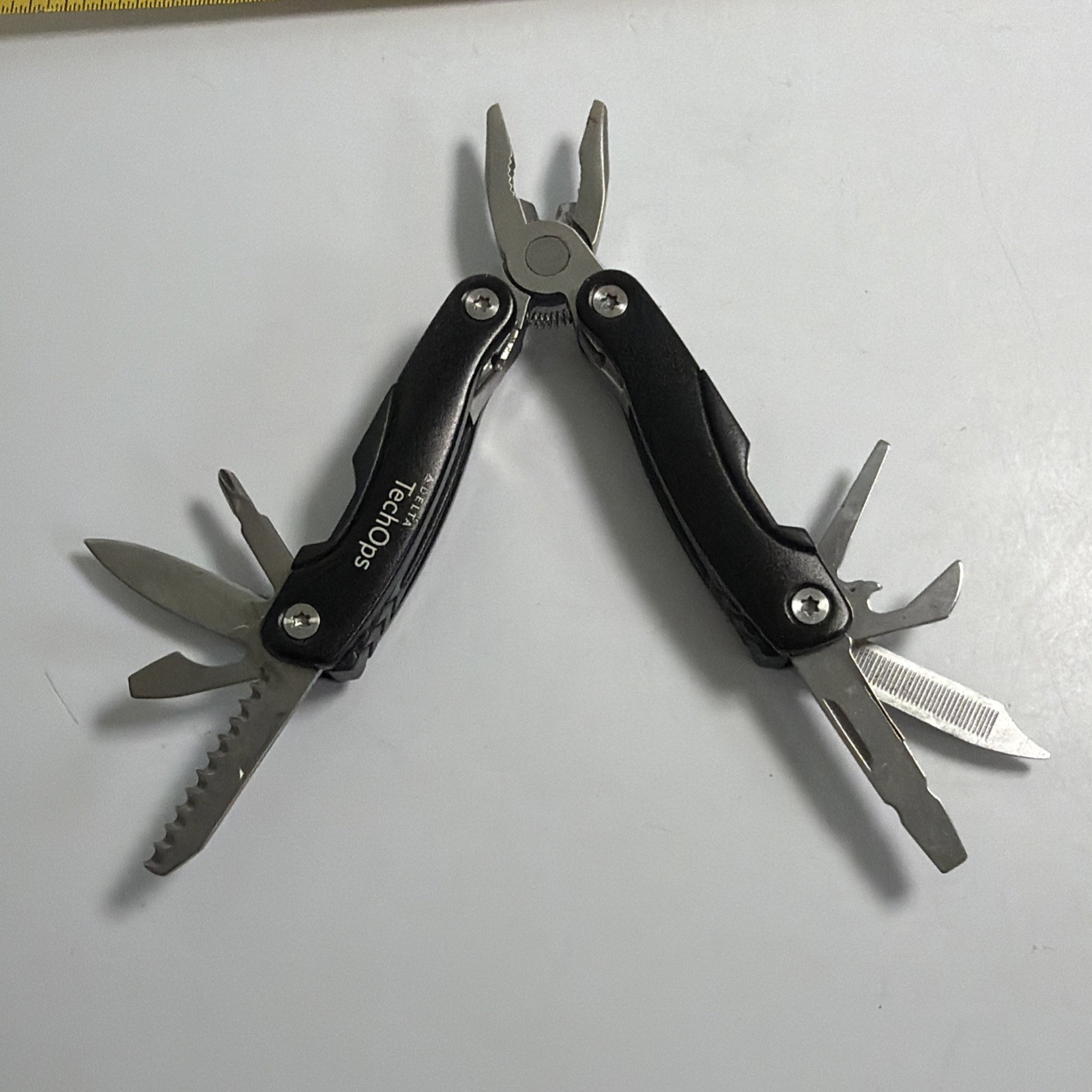 Delta Tech Ops Multi Tool 9 Tools Rare Aviation Promotional Flight