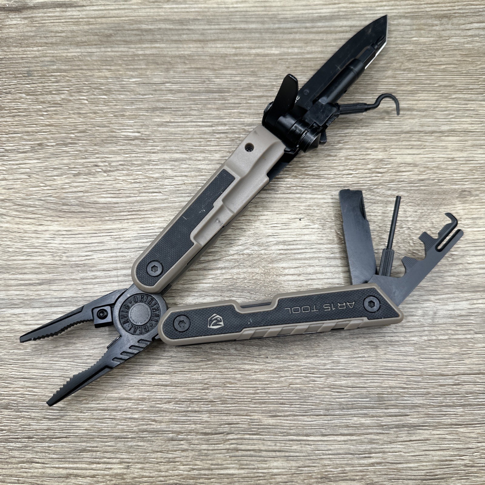 Real Avid Multi-Tool AR15 Hunting Rifle Tool Pliers Knife More!