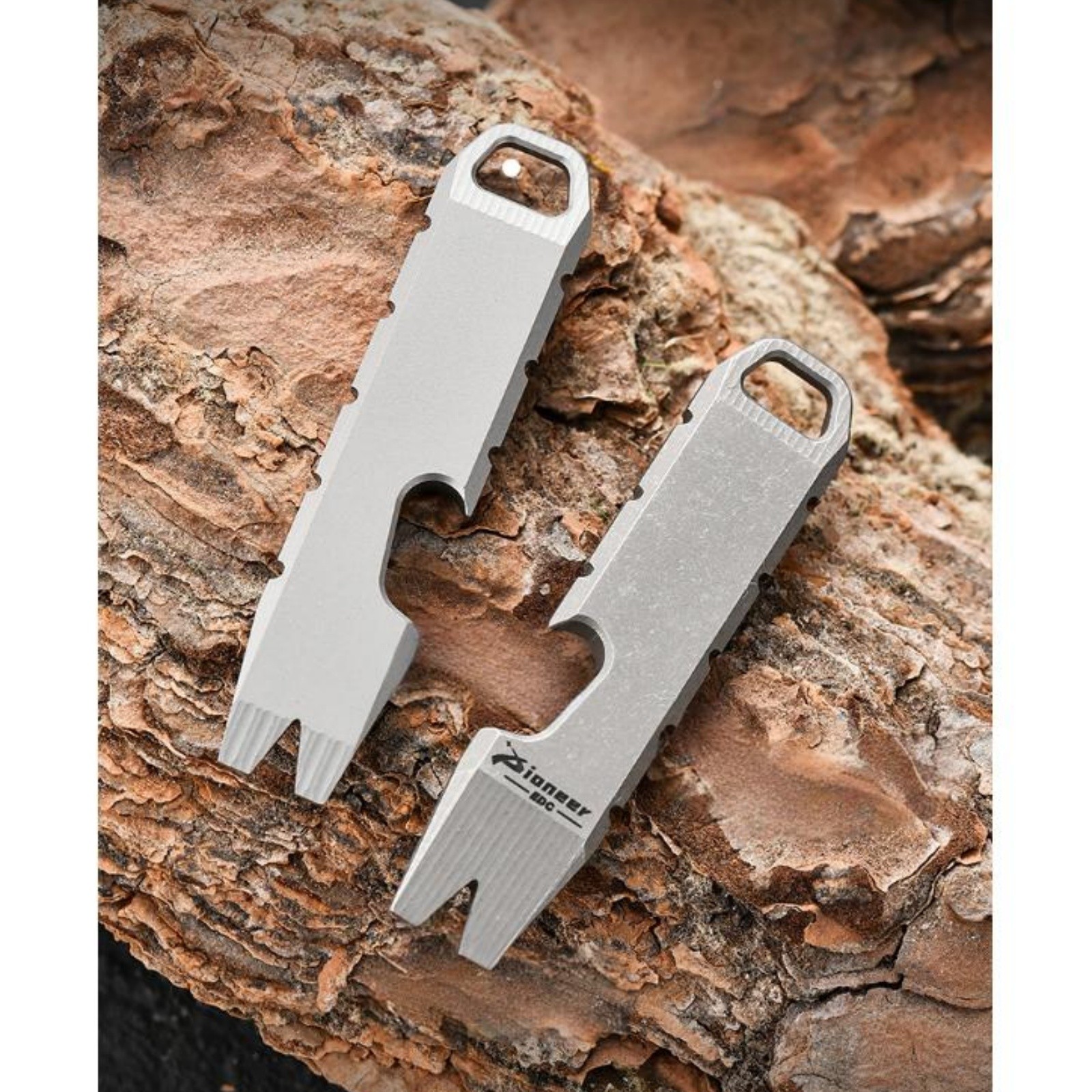 Mini EDC Pry Bar Multi-Tool Bottle Opener Keychain Tool Titanium Alloy