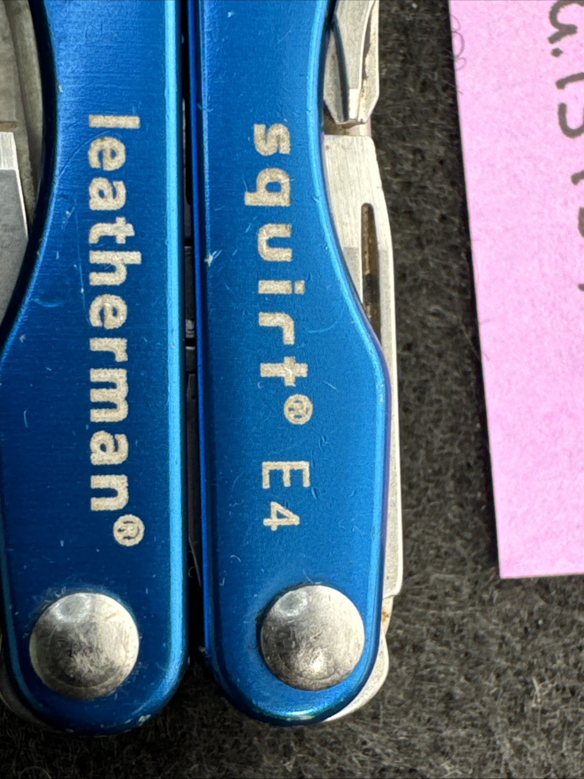 Leatherman Squirt E4 Multi-Tool w/Wire Strippers Blue