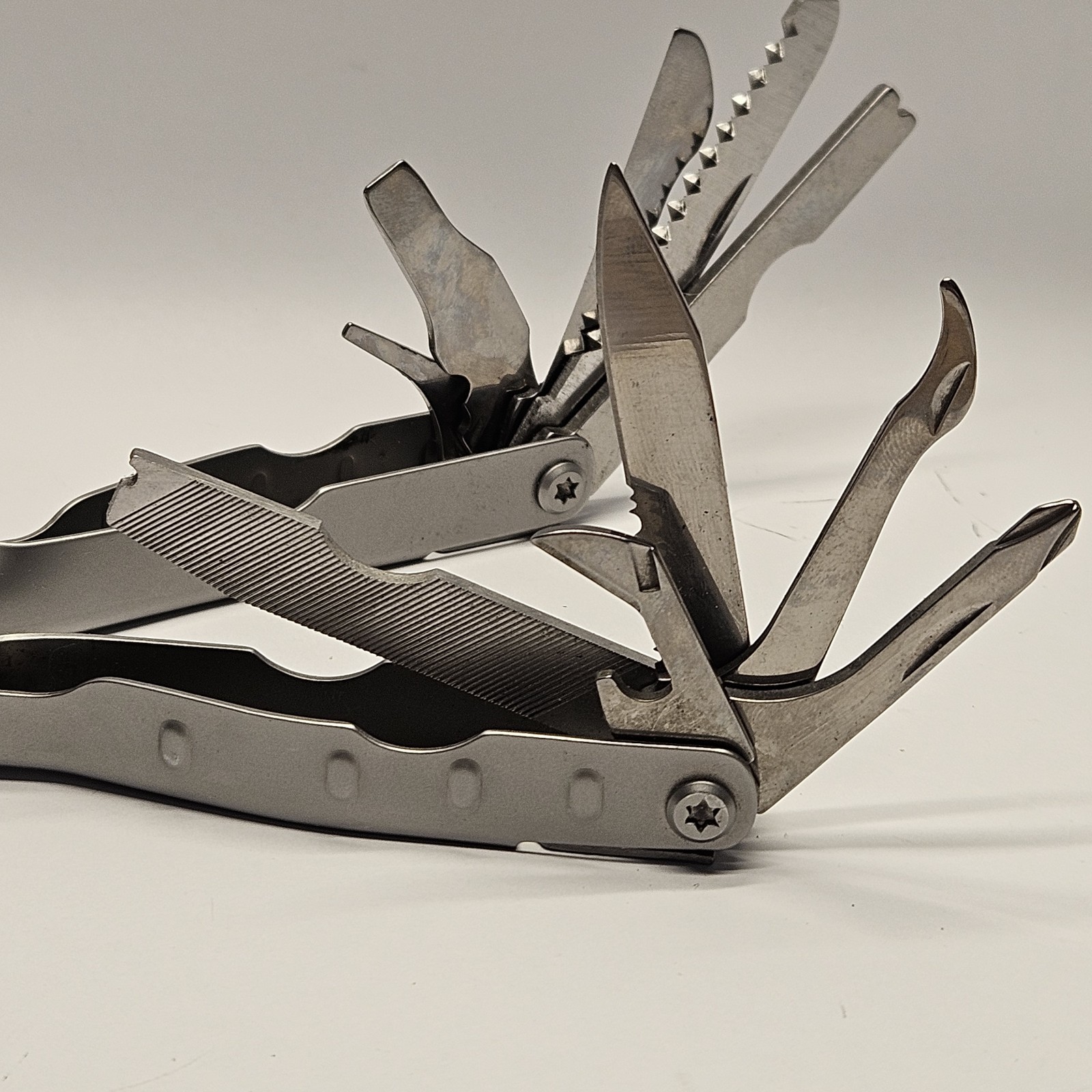 Schrade Tough Tool Multi-Tool With Stainless Steel Handles