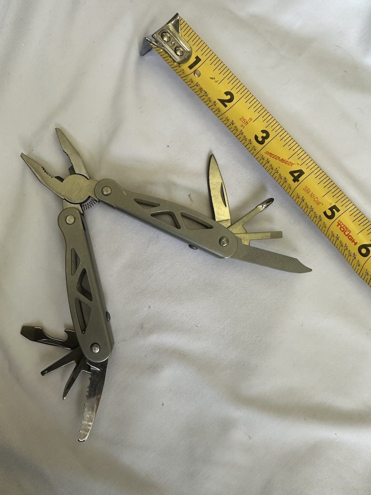 Stainless Steel Pocket Knife Multi-Tool Blade Unbranded Letherman Style 3” Cl