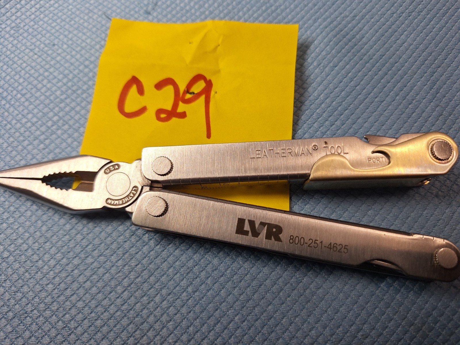 1 Leatherman FLAIR Multi Tool FISHING Camping NEW OTHER LOC C29