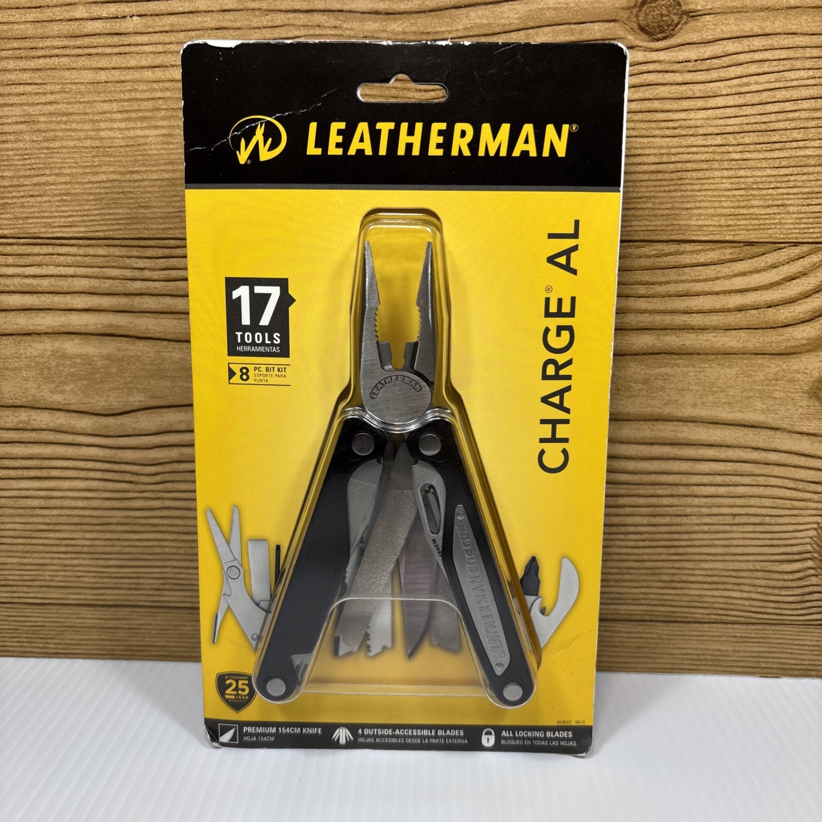Leatherman Charge AL Multitool W/ Premium sheath #830664 – SEALED NEW