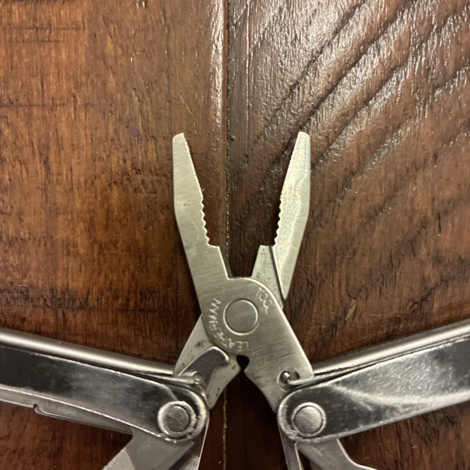 Leatherman SQUIRT PS4 Multi-Tool With Pliers Scissors Knife – Read Description
