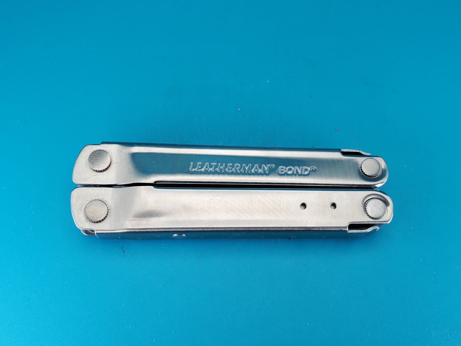 LEATHERMAN Bond Multitool, Stainless Steel Everyday Tool!