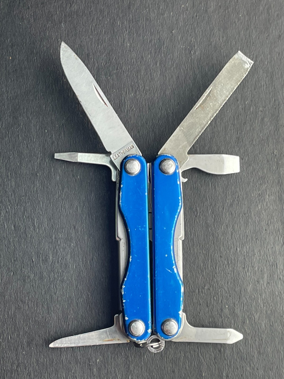 Leatherman SQUIRT P4 Multi-Tool with 7 tools – Various Colors