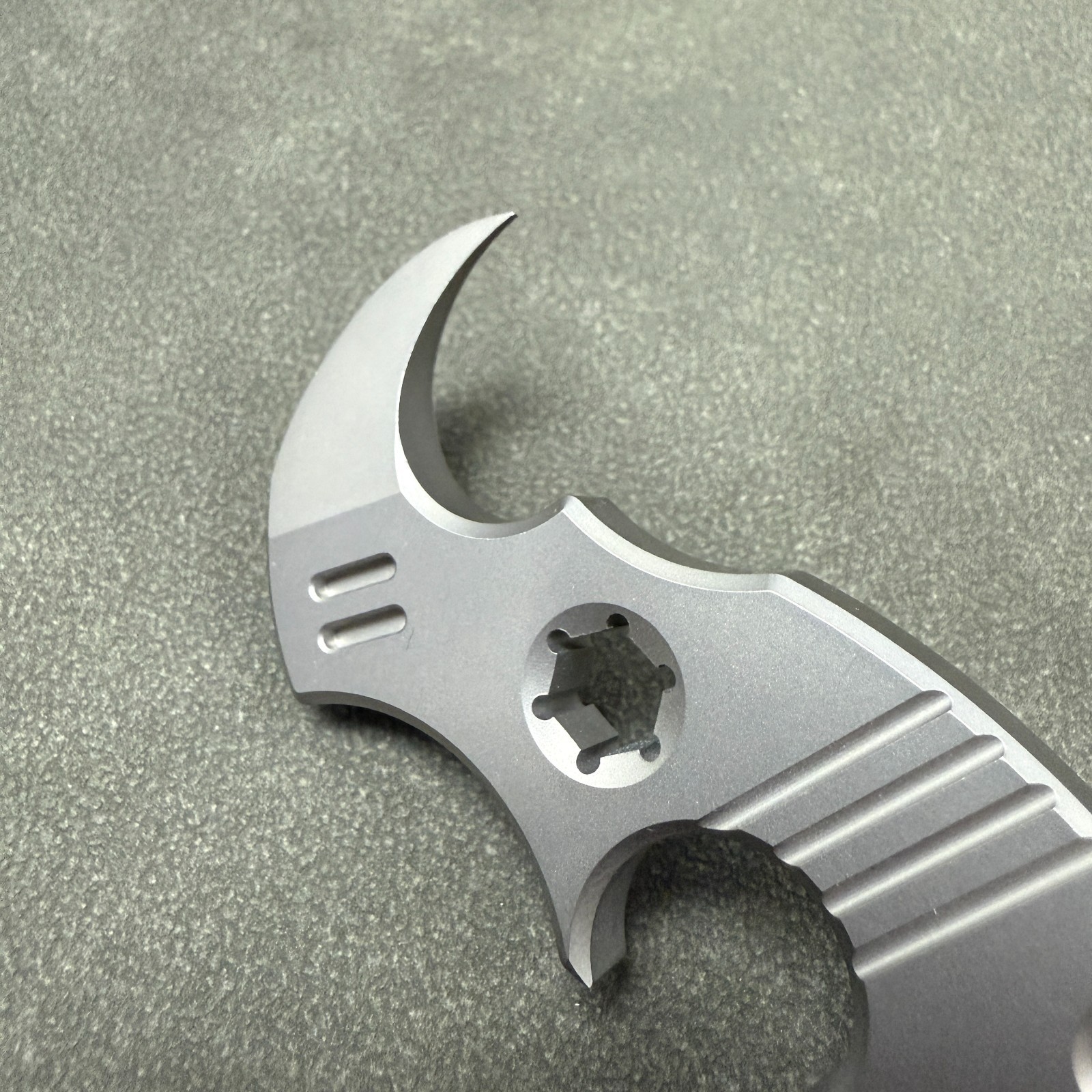 Doceaedc RIHE Design TC4 Titanium Rhinoceros Crowbar EDC Multi functional Tool