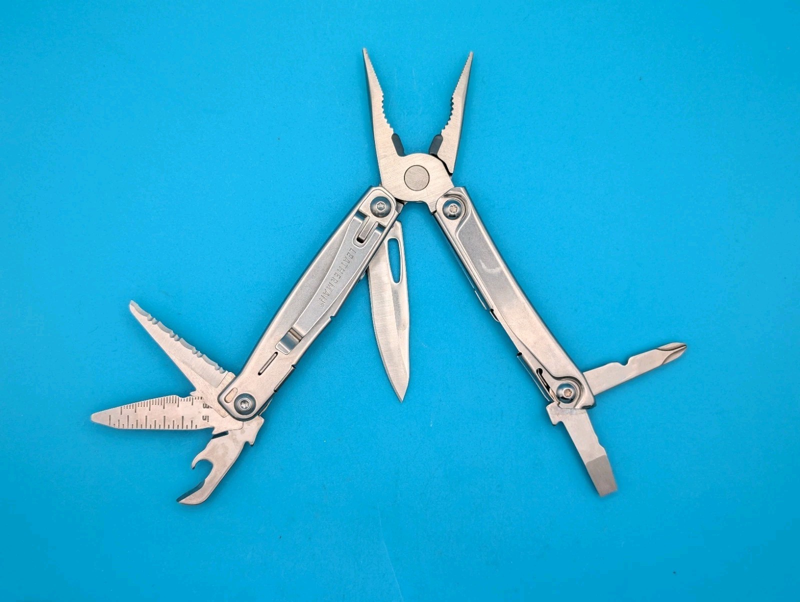 Leatherman Bolster 13 Tool Stainless Steel Multi-Tool!