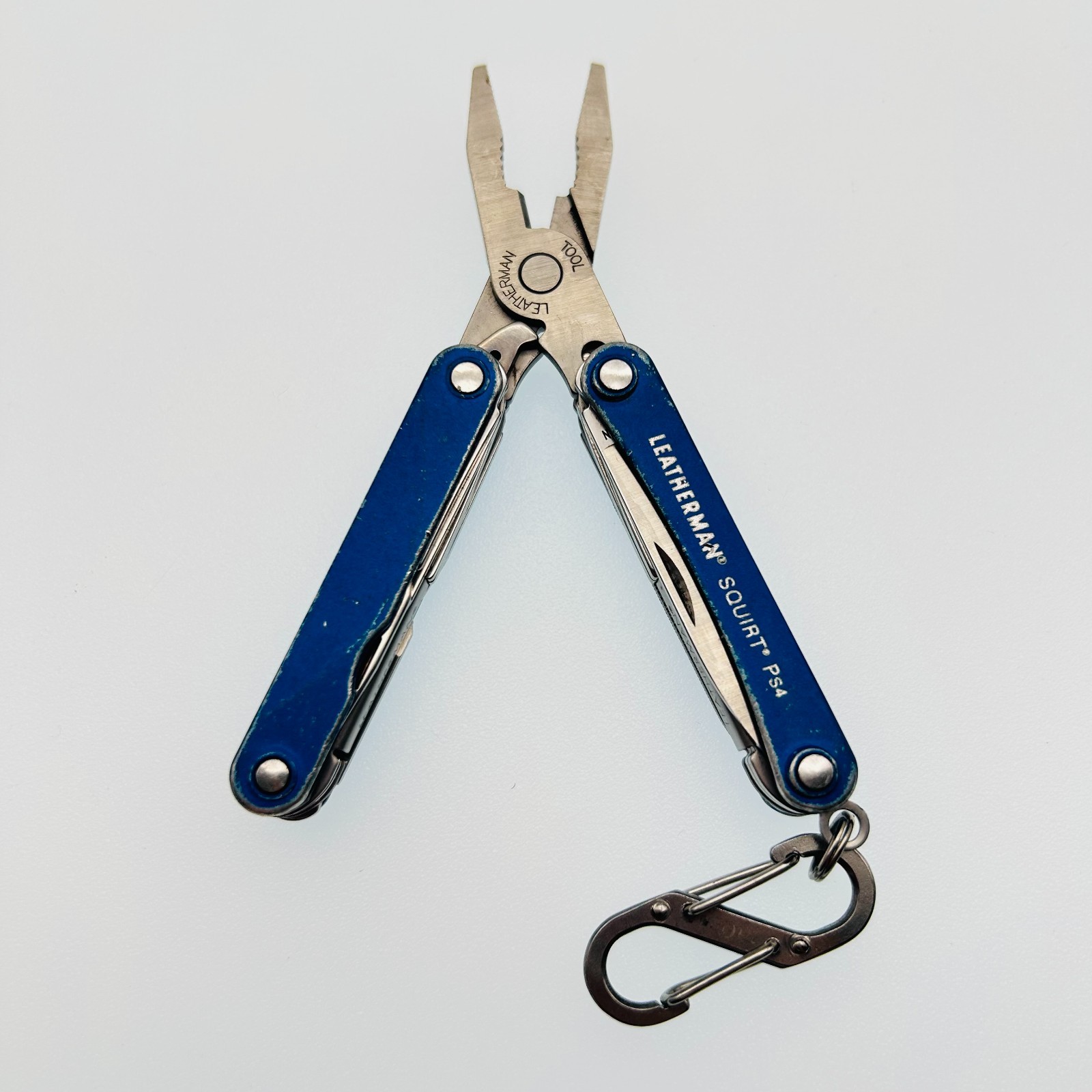 Leatherman Squirt PS4 BLUE – 8-in-1 Keychain Multi-Tool Discontinued (CODE32)