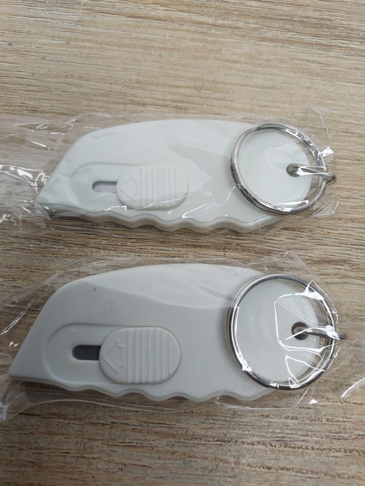 2 Mini Box Cutters Portable Pocket Keychain Utility Blade Shipping Supplies