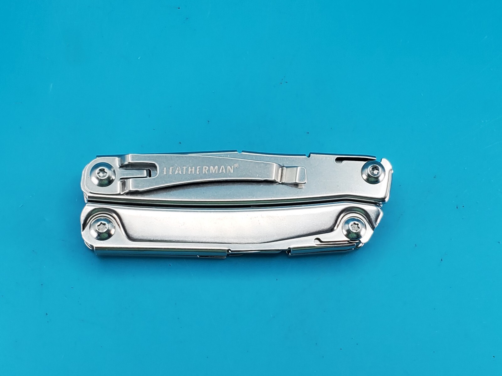 Leatherman Rev 3.8″ Multi-Tool, Stainless!