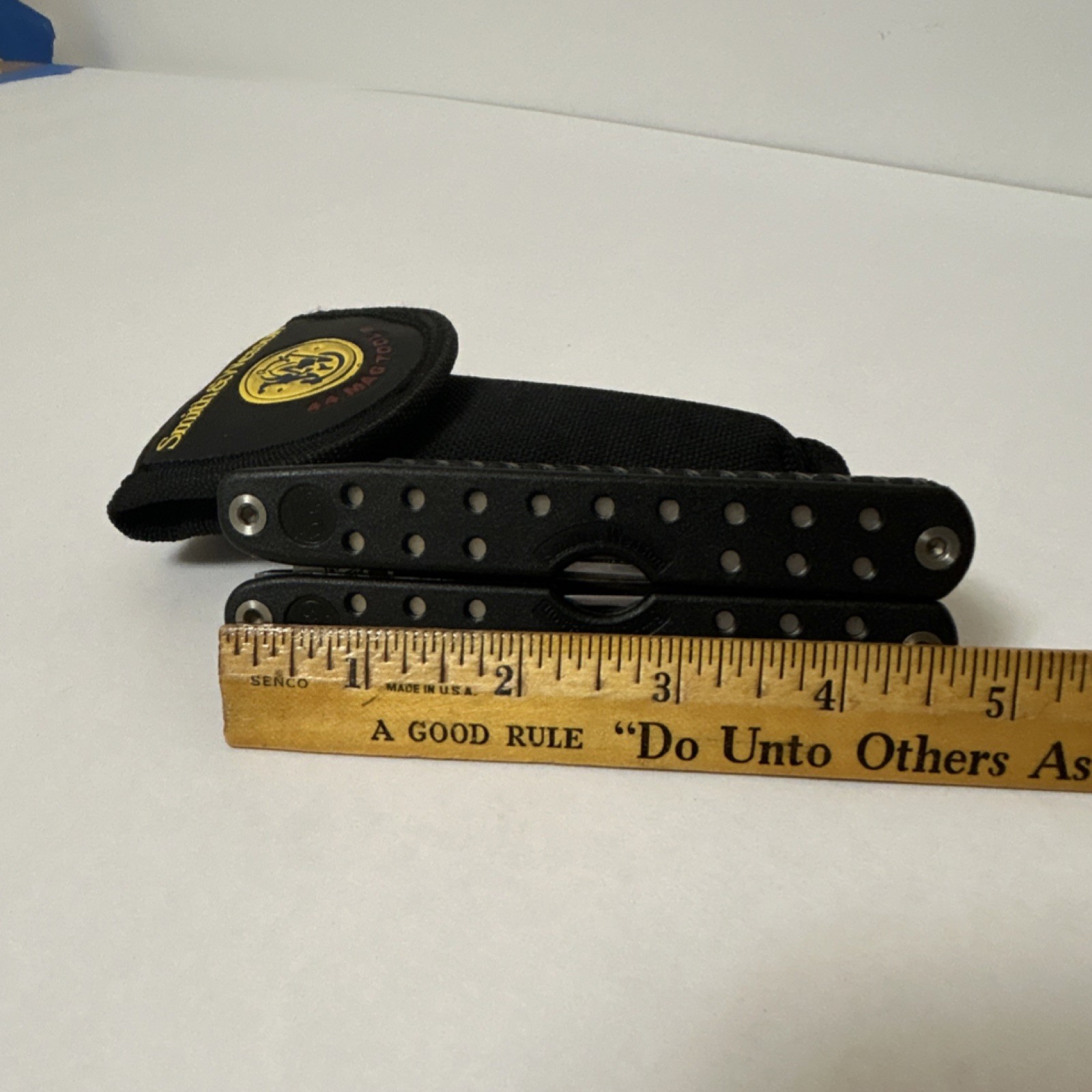 Smith & Wesson 44 MAG TOOL Multi-Tool 9-Function Stainless Steel Black w/ Sheath