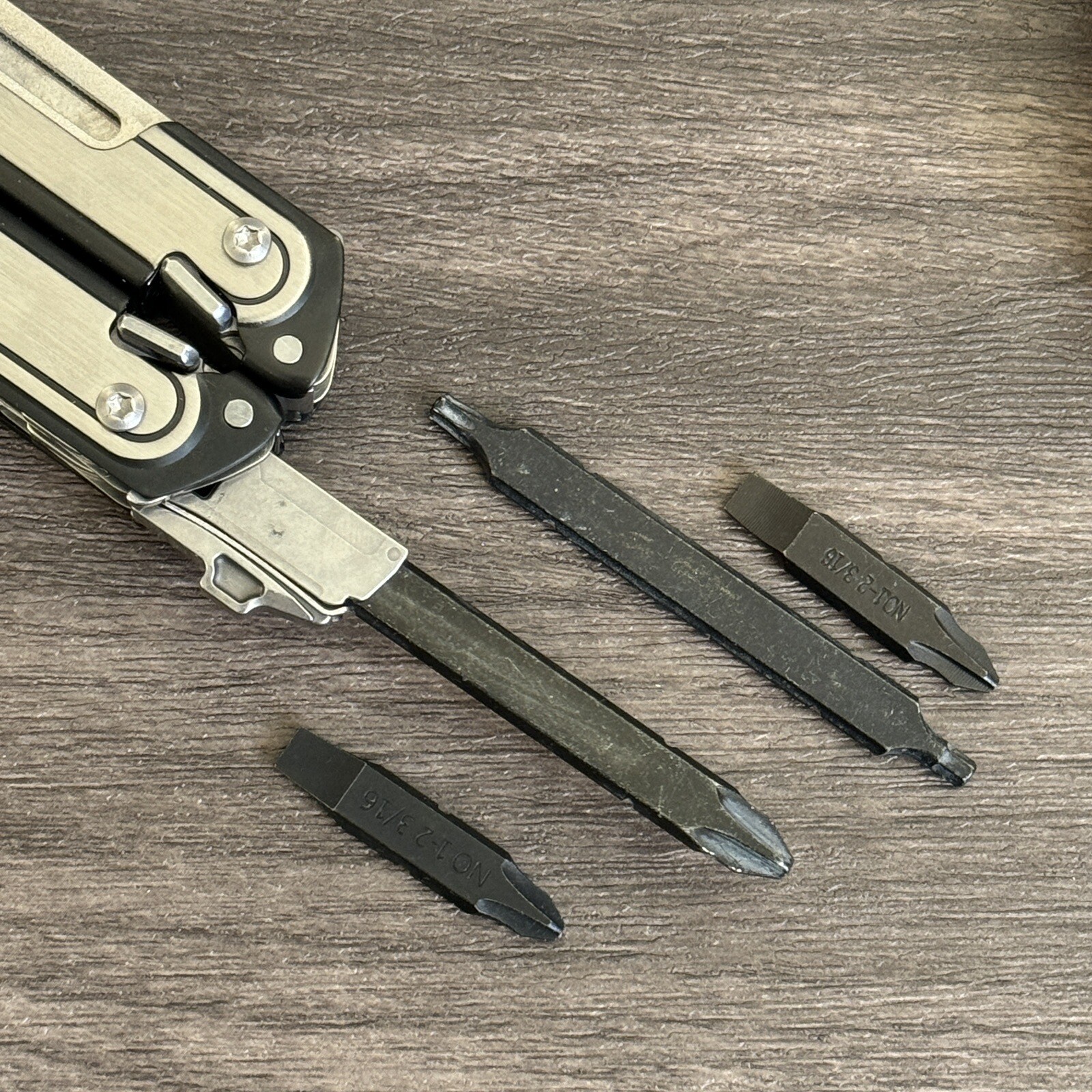 Leatherman ARC bundle Multitool w/Bit Kit Ratchet Driver+Black Cutters+Long Bits