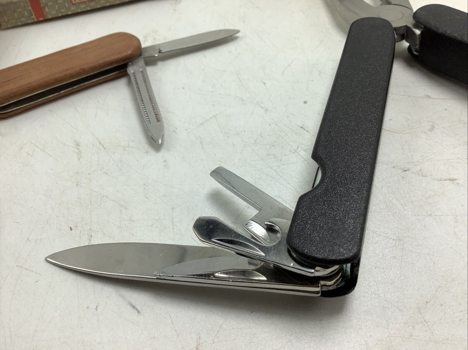 Early Times Multi-Tool Utility Pocket Knife Lot Of 3