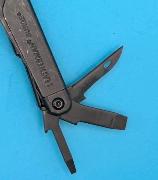 Leatherman Surge Heavy Duty Multi-Tool! GOOD WORKING CONDITION! BLACK OXIDE!