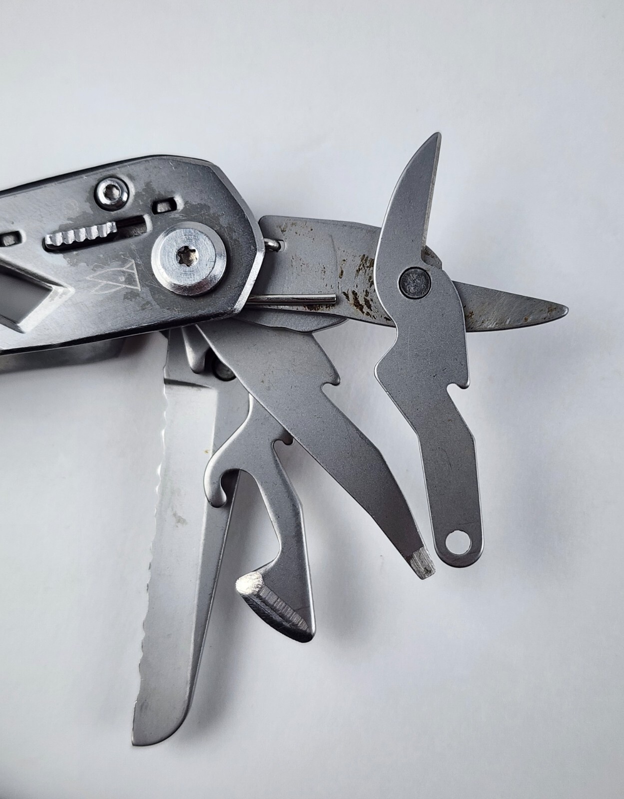 Gerber Suspension Multi-Tool 10 Different Tools w/ Rubber Grip