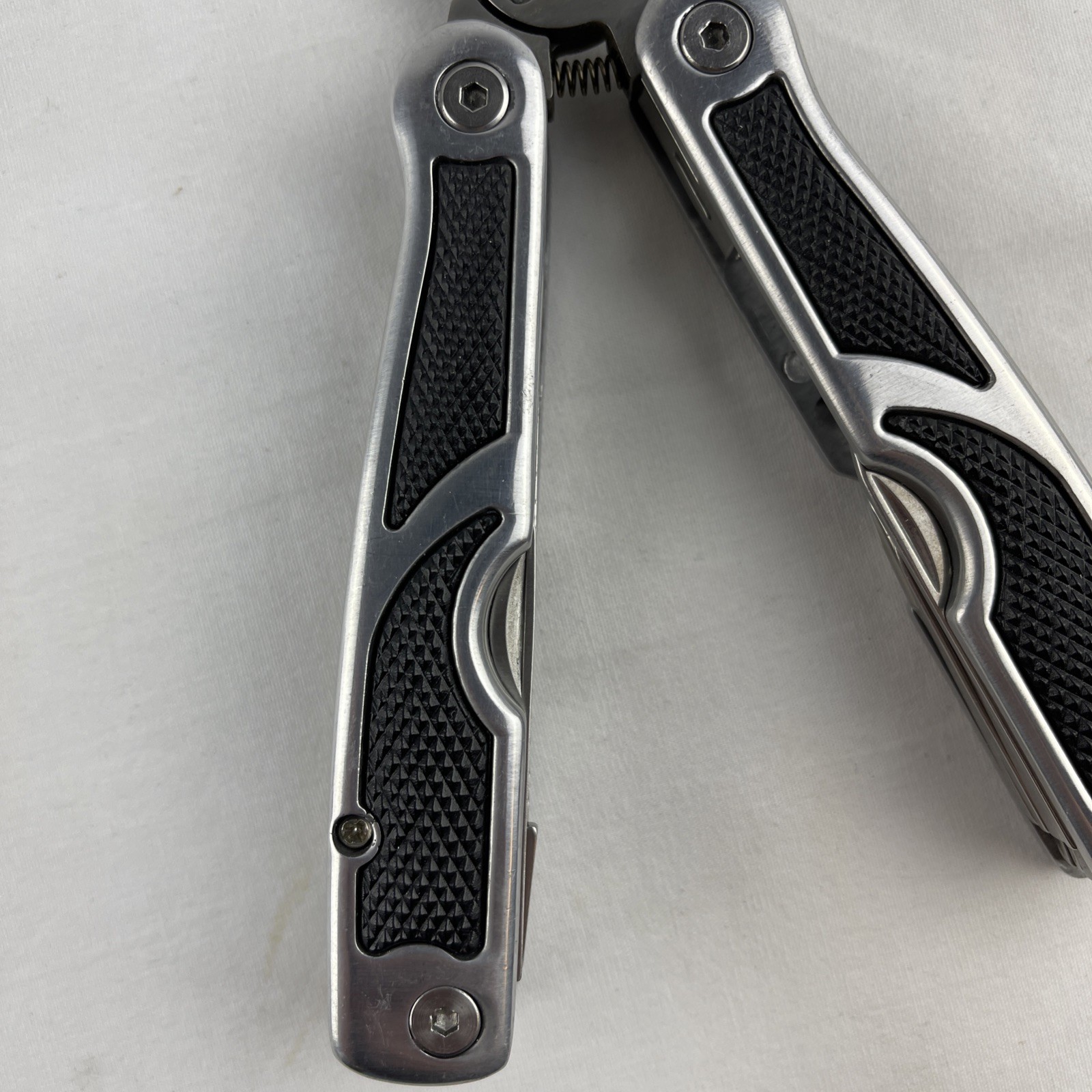 Winchester Multi Tool Mens Pocket Knife Fishing Hunting Shooting Pliers Sheath