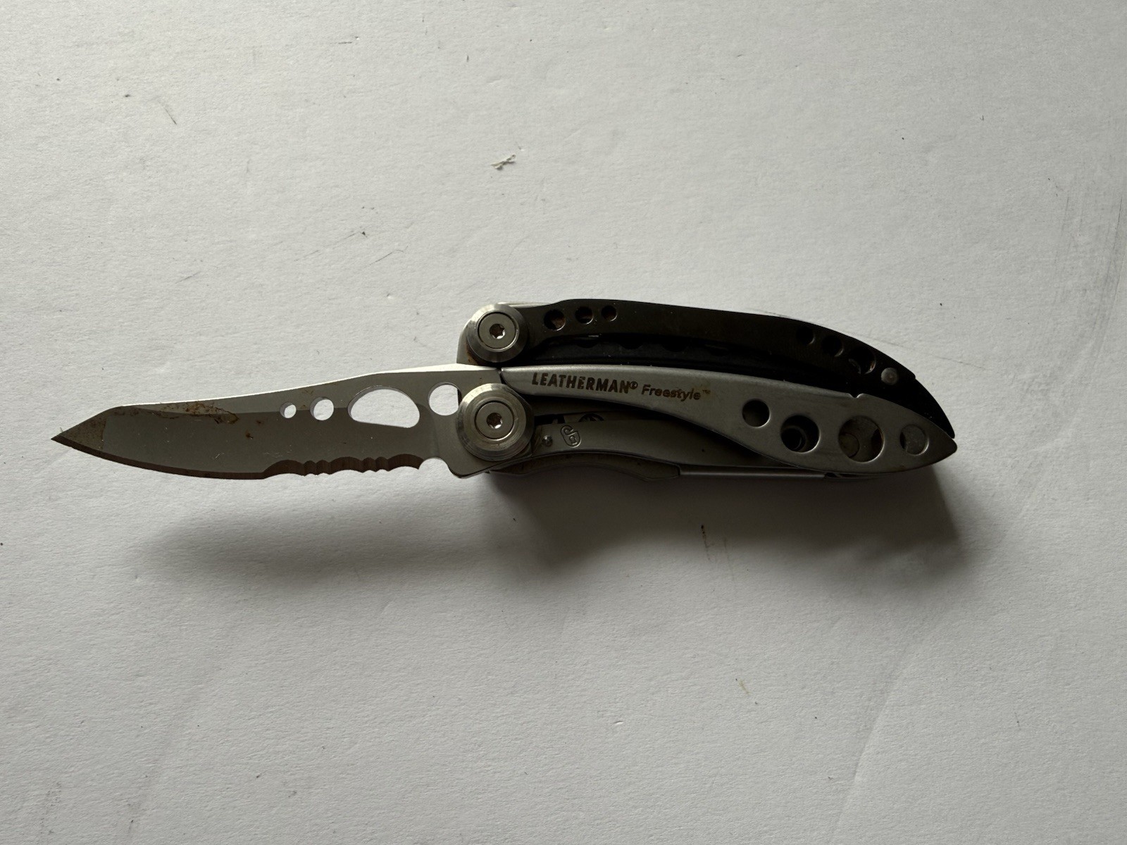 RARE Leatherman RETIRED FREESTYLE Multi-tool Good Condition